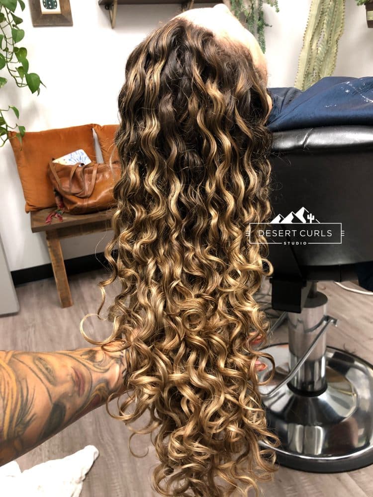 Desert Curls Studio gallery image