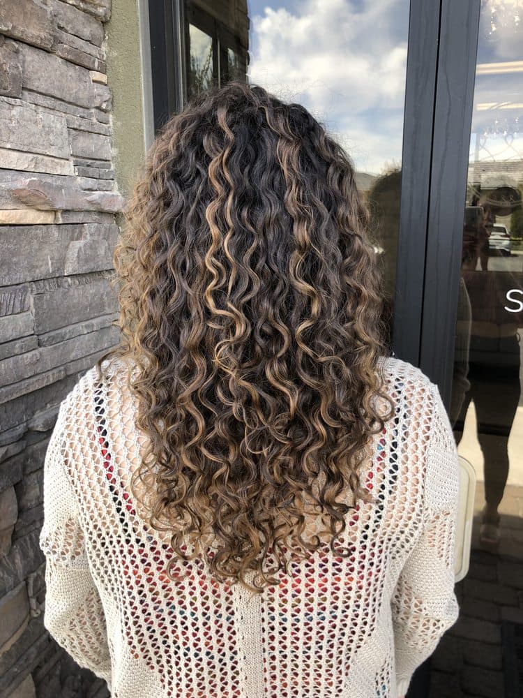 Desert Curls Studio gallery image