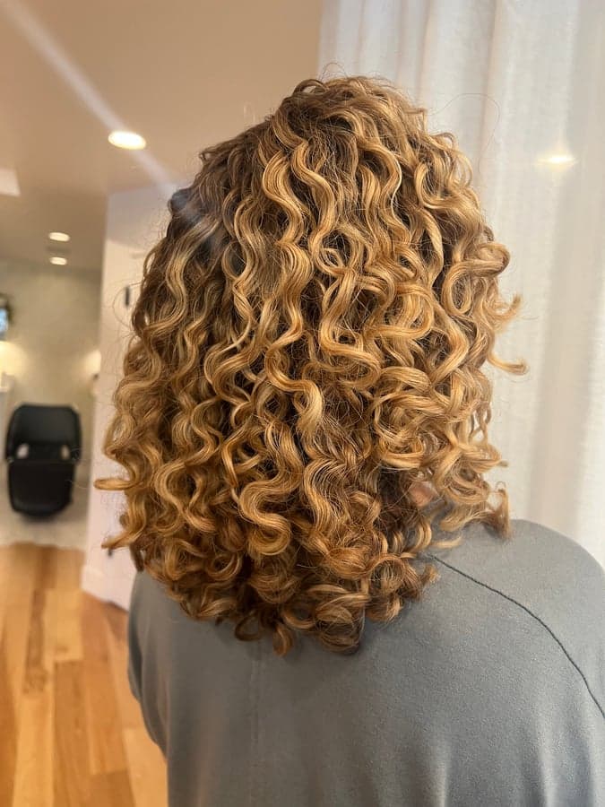 Curlture Salon gallery image