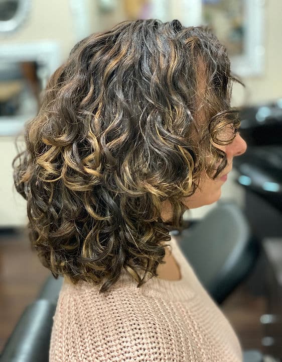 Yanin Lozano Hairartist @ Phenix Salon Suites Northfield. gallery image