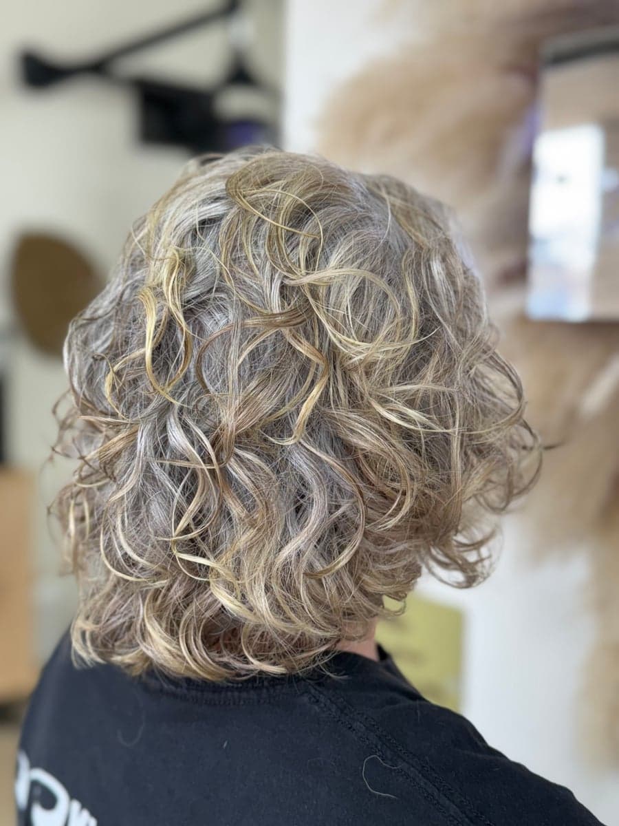 House of Cuts & Curls gallery image