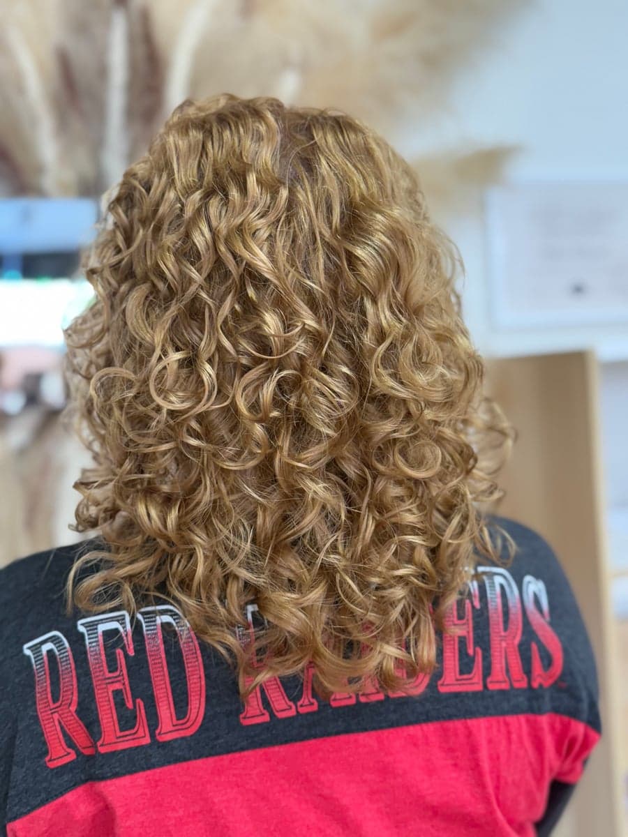 House of Cuts & Curls gallery image