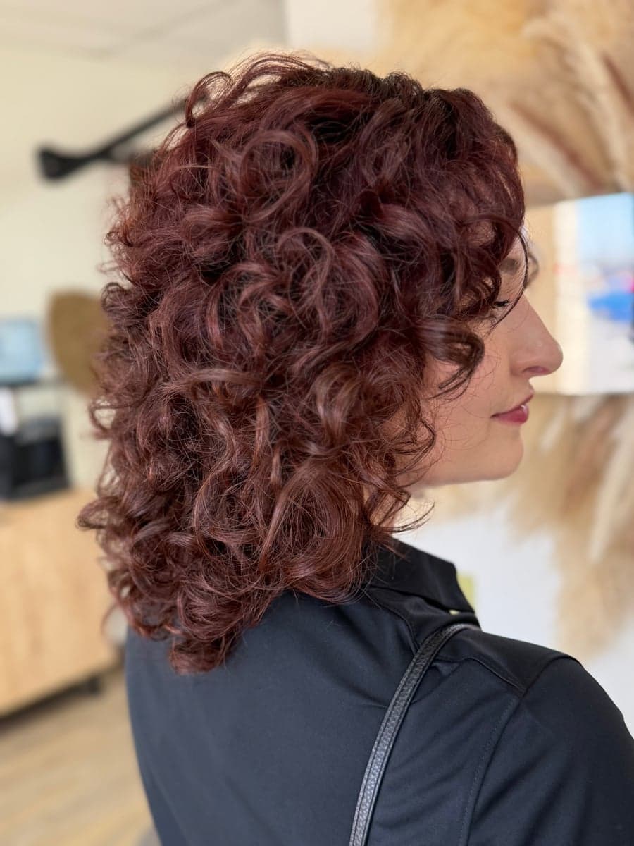 House of Cuts & Curls gallery image
