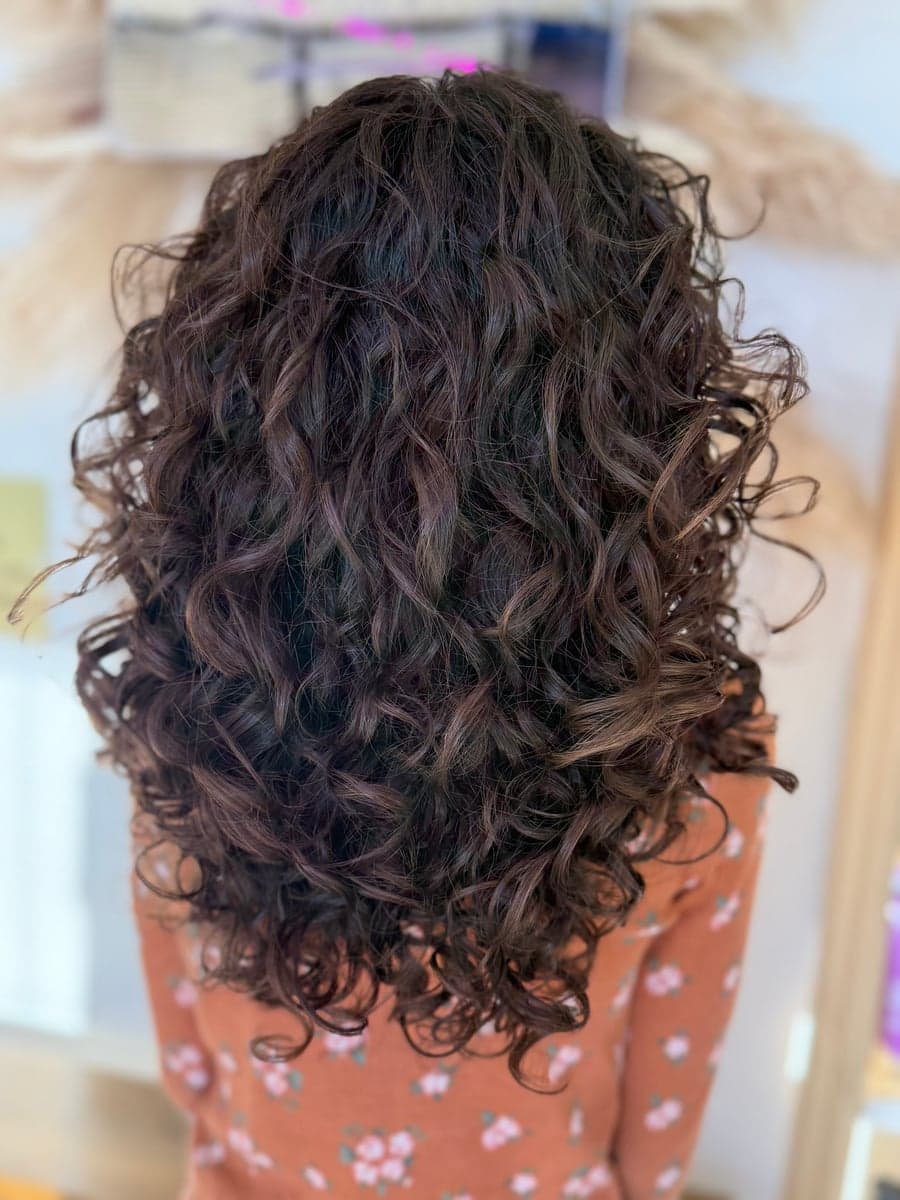 House of Cuts & Curls gallery image